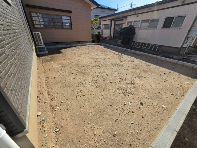 秋田市牛島西第8の庭