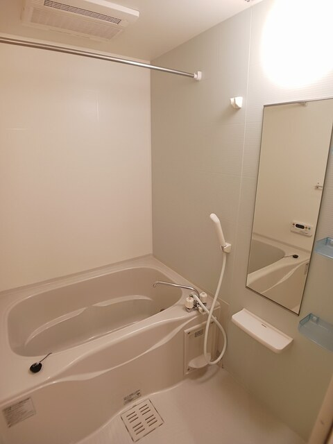 藤沢市湘南台５丁目のアパートの浴室