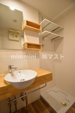 グランプラス谷町の洗面所