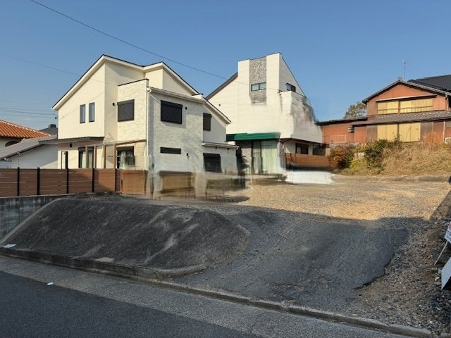 【前面道路含む現地写真】の画像
