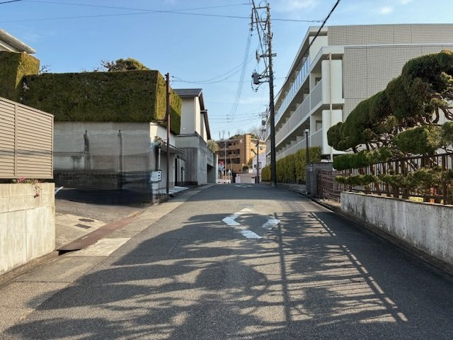 【前面道路含む現地写真】の画像