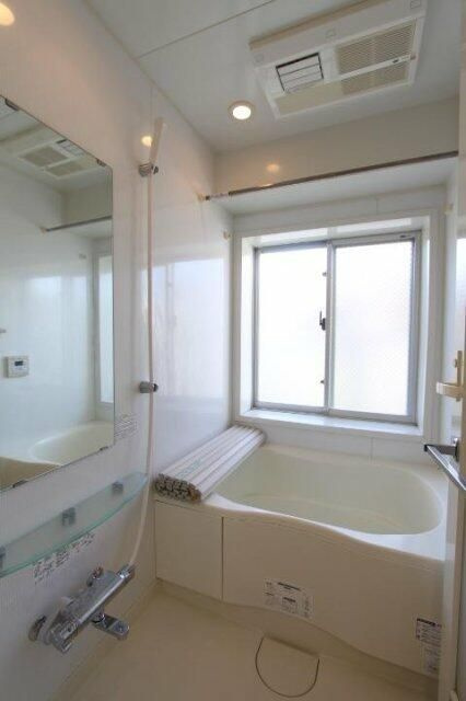 プライムアーバン三軒茶屋の浴室