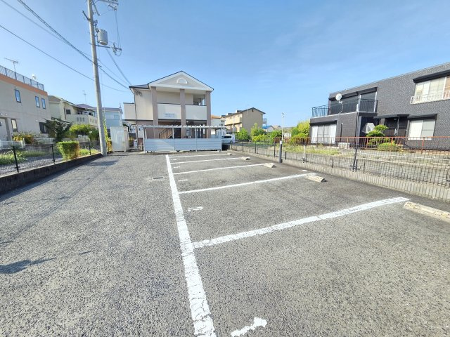 【駐車場】 | カモミールコート