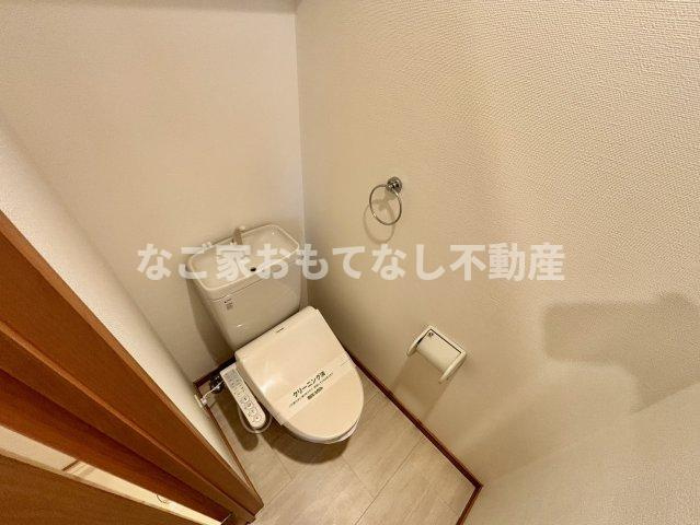 【トイレ】 | ラズベリーショコラ | ※写真は別号室