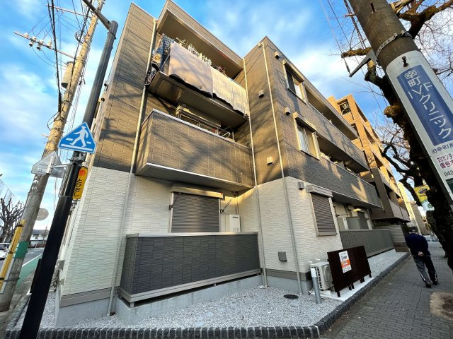 府中市府中町２丁目のアパートの外観