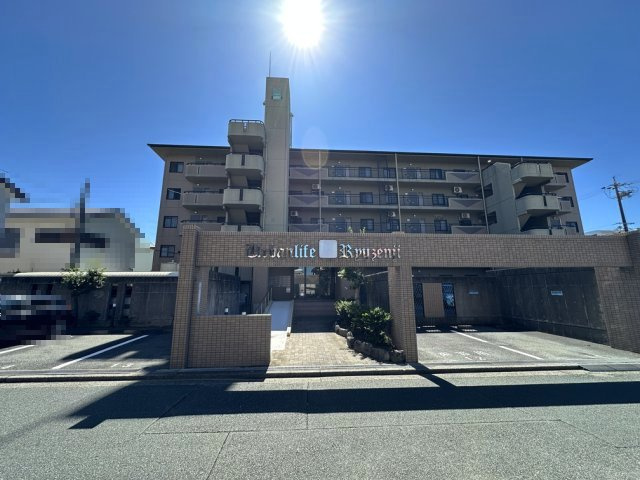 浜松市中央区龍禅寺町の中古マンションの外観