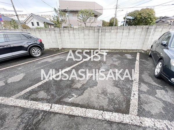 ふじパレスの駐車場