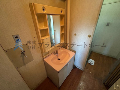 【浴室】 | 塩屋住宅6号棟 | 最寄駅まで徒歩約10分♪2駅2路線利用可♪
収益物件としていかがでしょうか♪