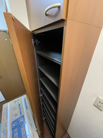 府中市白糸台４丁目のアパートの収納
