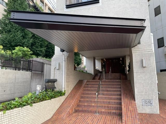 文京目白台ハイツのエントランス