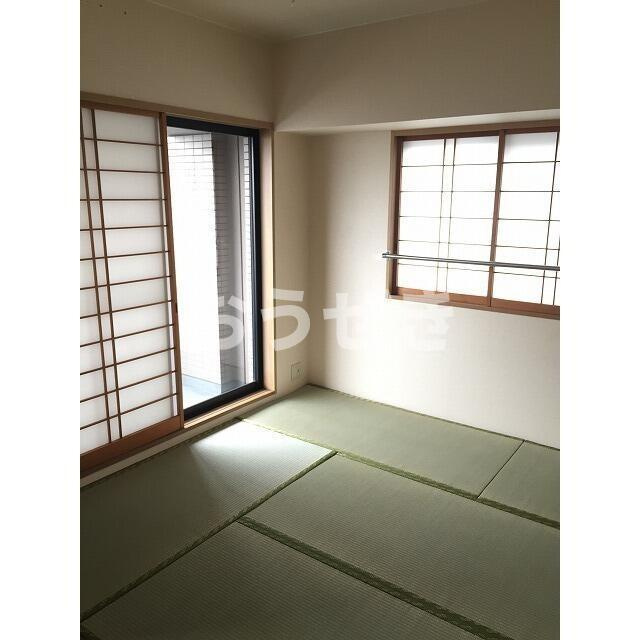 新佐川ビルの和室