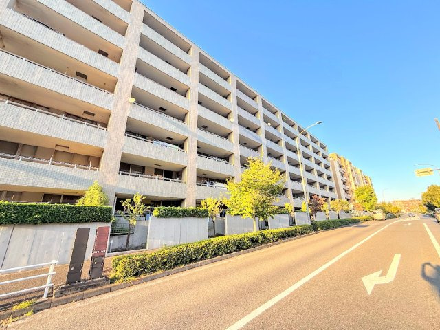 ヴィルヌーブ東戸塚プレジールの外観|◆リフォーム済みでのお引渡しなので、即ご入居可能です。家具の配置や色など決めやすくスムーズにお引越しできます。