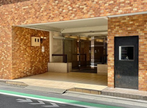 ライオンズマンション中目黒のエントランス|毎日通るエントランスはこのようになっています