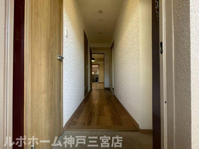 一宮館の玄関