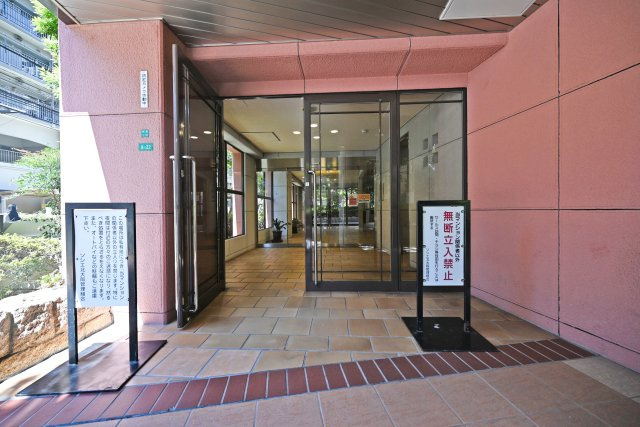 ソシエ北大阪壱期棟|清掃が行き届いたマンション内で、毎日快適に過ごせます。