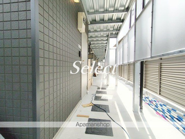 ブリリアンス根岸のロビー