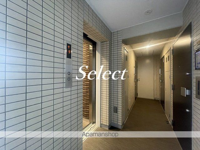 クレイシアＩＤＺ横浜桜木町のロビー