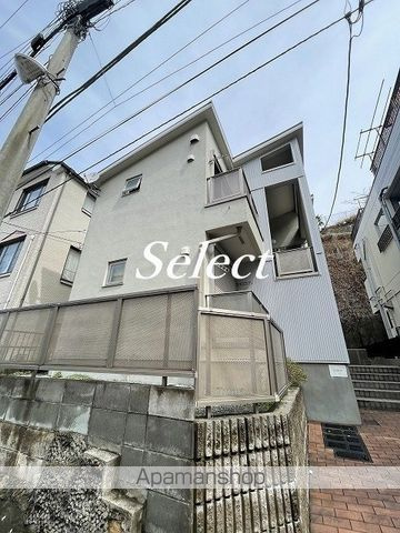 ヒルズ元町の外観
