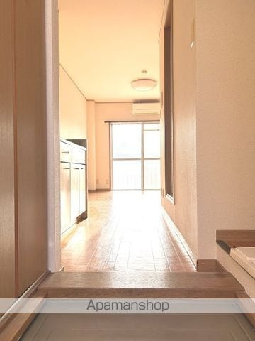 横浜市西区岡野２丁目のアパートの内装