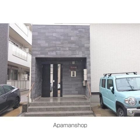 プレシャスＩＩのエントランス