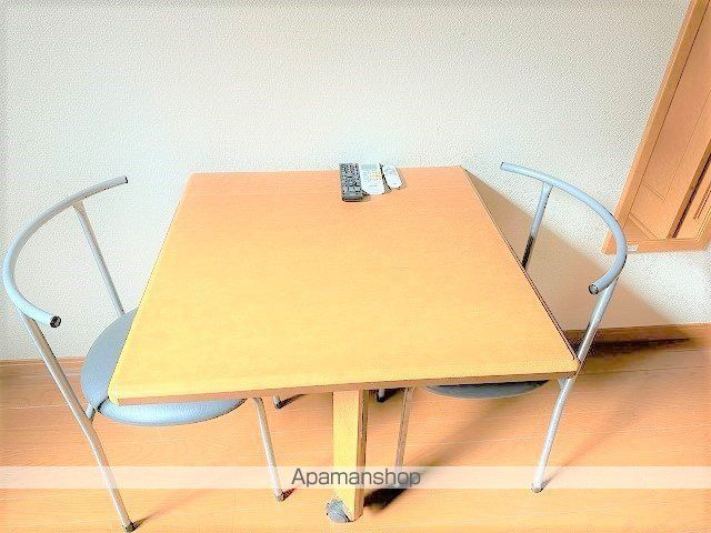 レオパレス三ツ沢上町の内装