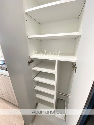 エストゥルース横浜吉野町Ⅱの内装