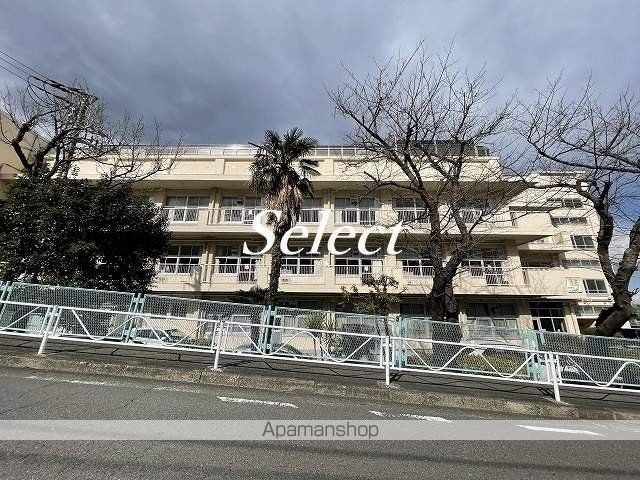 レオパレスＥＬＡＮⅡの周辺|横浜市立六ツ川中学校 中学校 680m 