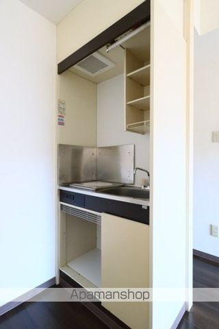 横浜市南区南吉田町２丁目の賃貸マンションの内装