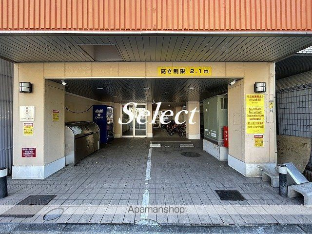 横浜市南区真金町２丁目の賃貸マンションの外観