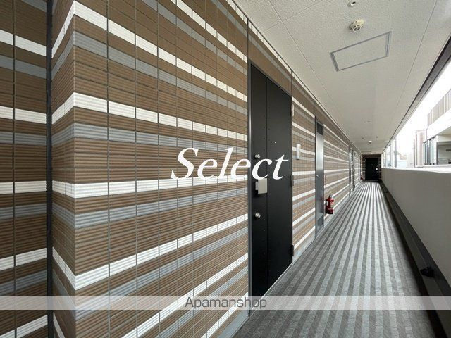横浜市南区真金町１丁目の賃貸マンションのロビー