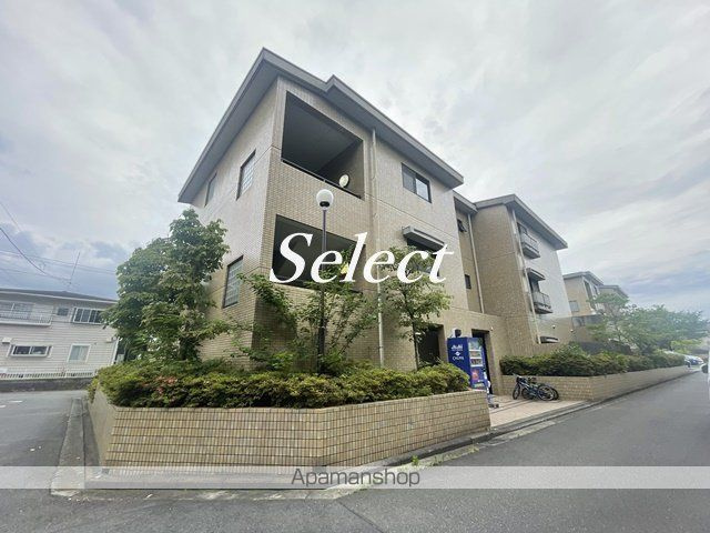 横浜市南区永田台の賃貸マンションの外観