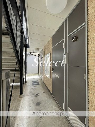 レオネクストＷＡＧＡＮＳＥ　Ｂのエントランス
