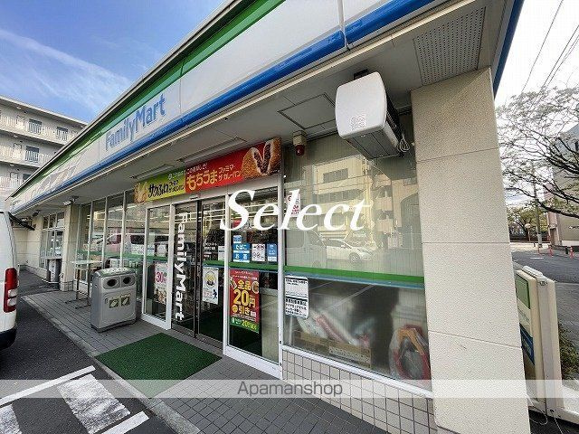 エストゥルース横浜蒔田の周辺|ファミリーマート コンビニ 371m 