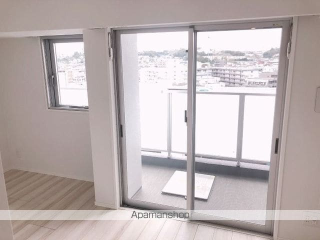リヴシティ横濱新川町弐番館の内装