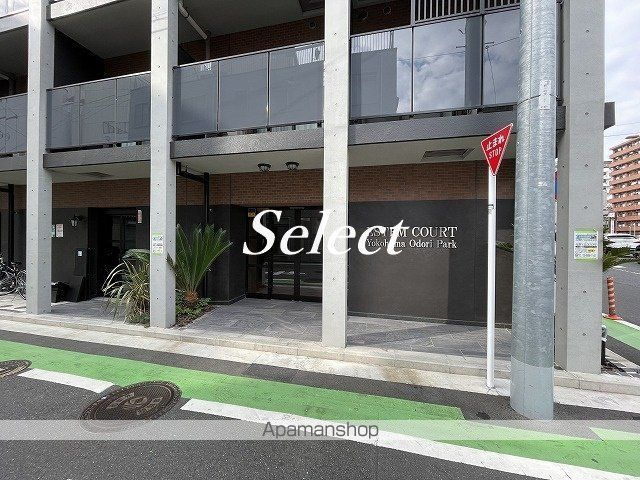 エステムコート横濱大通り公園の外観