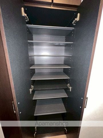 横浜市南区白妙町４丁目の賃貸マンションの内装