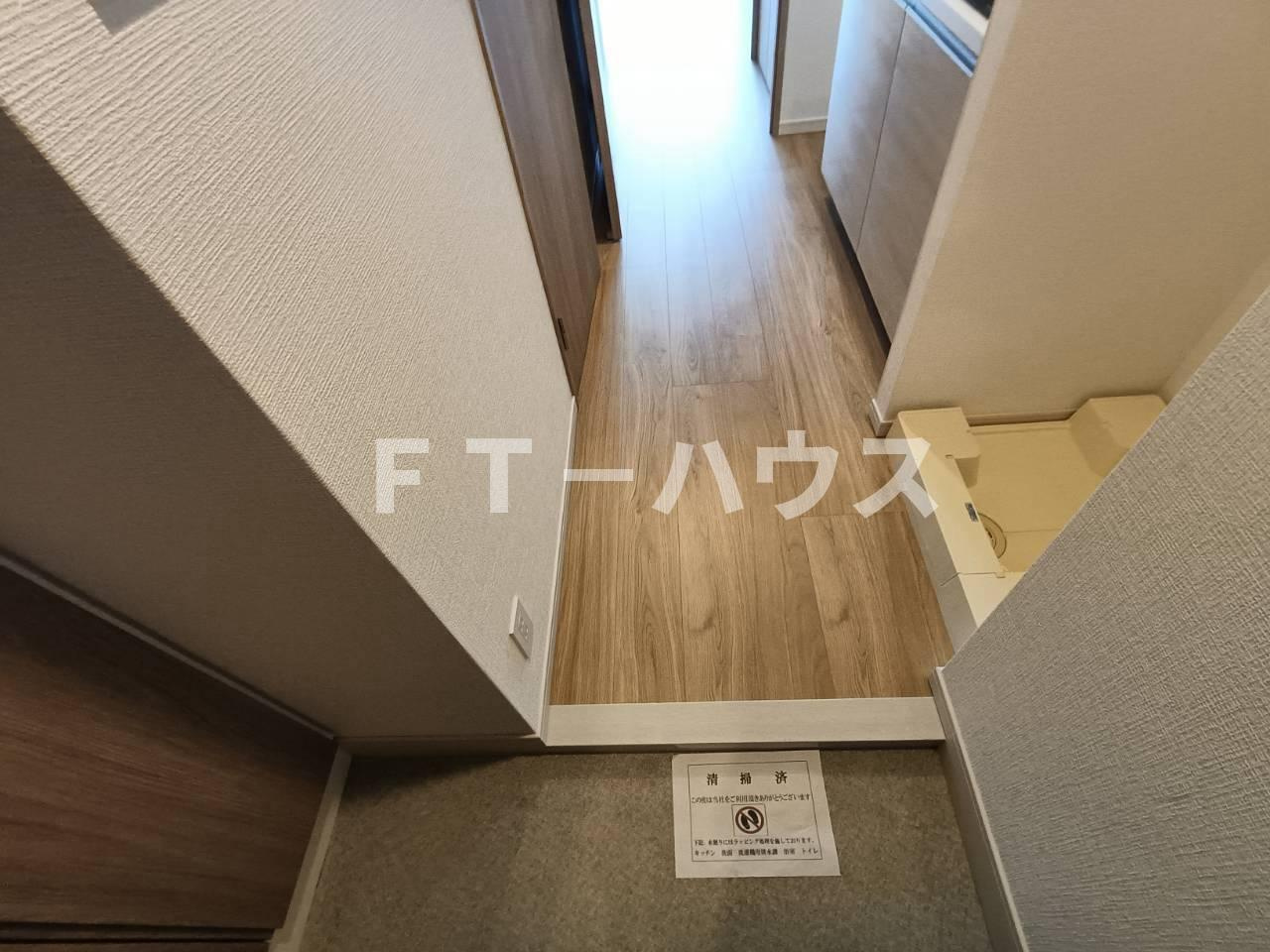 レジデンス船橋東中山の玄関