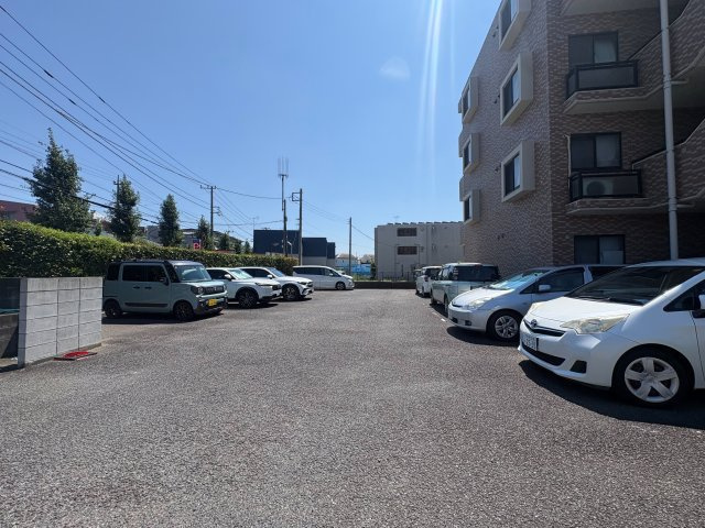 アビオン多摩川の駐車場