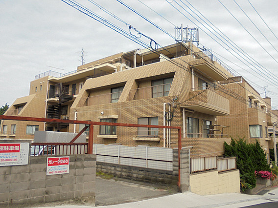 サカエハイツ六甲の外観