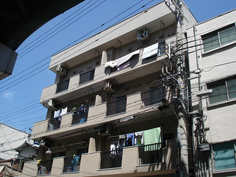 脇浜マンションの外観