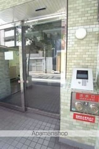 ビッグヴァンステイツ伊勢佐木町のエントランス