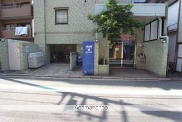 ビッグヴァンステイツ伊勢佐木町のエントランス