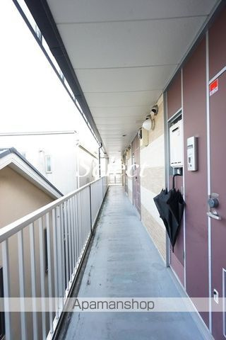 レオパレス大岡壱番館のエントランス