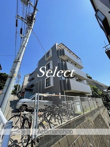 スカイコート横浜弘明寺の外観