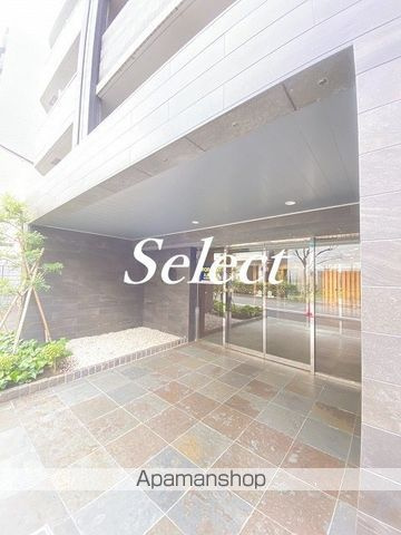 メインステージ横濱伊勢佐木Ⅱのエントランス