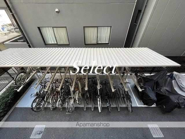 横浜市中区山下町の賃貸マンションの外観