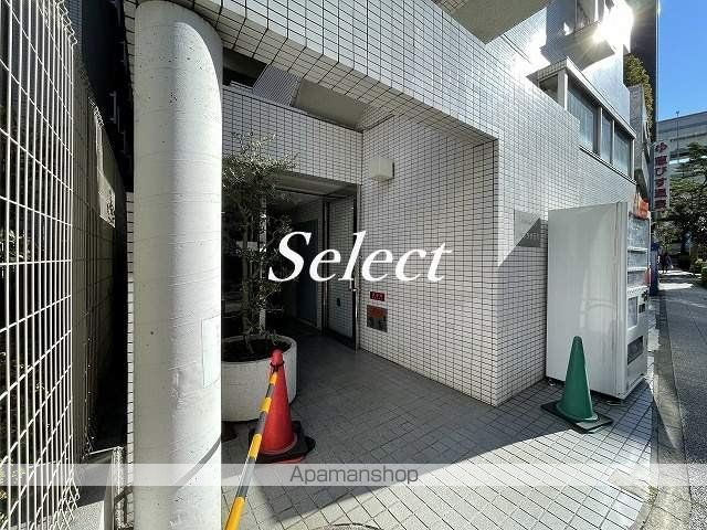 日神プラザ元町のエントランス