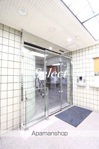 エトワール山下のエントランス