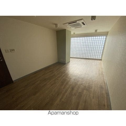 ポートタワー山下町の内装