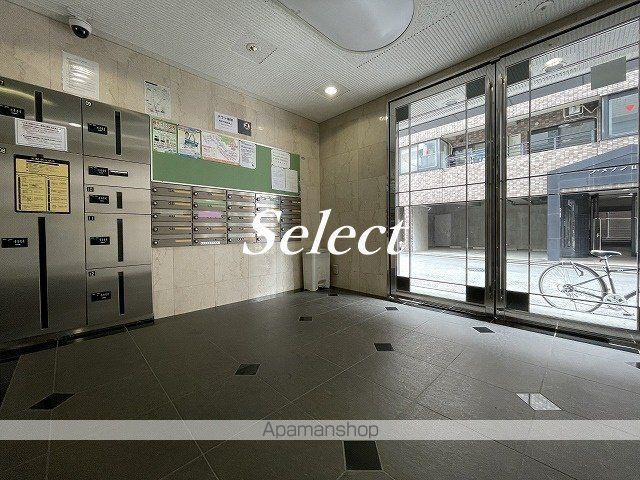 グリフィン横浜・山手のエントランス